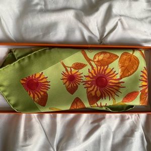 Hermès Scarf